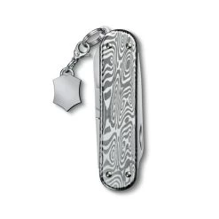 Victorinox Swiss Army Classic SD Brilliant Damast (0.6221.34) -CRKT Store 0 6221 34 Victorinox Swiss Army Classic SD Brilliant Damast VS220003 4 92766.1667850225