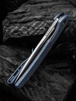 WE Knife Co. Beacon Titanium Blue (WE20061B-2) -CRKT Store WE20061B 2 WE Beacon Blue Titanium WE210303 7 71386.1638906446